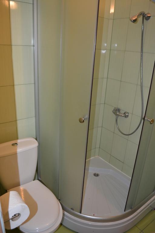 Viesu Nams Klanas Hotel Engure Quarto foto