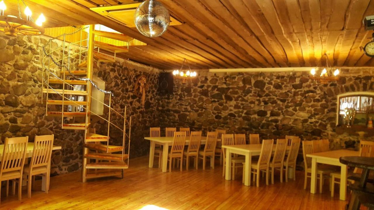 Viesu Nams Klanas Hotel Engure Exterior foto